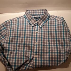 Croft & Barrow medium short sleeve